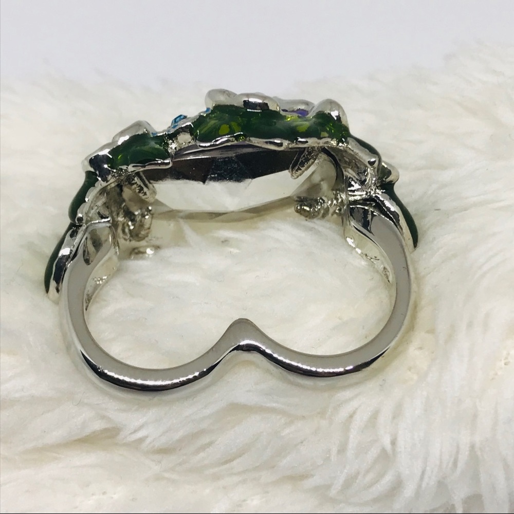 Avon Textured Flowers Double Ring - Picture 2 of 3